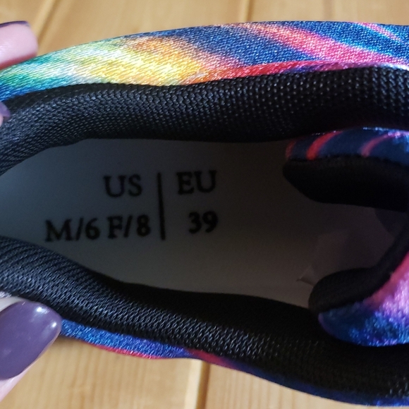 Tie dye shoes - Picture 3 of 4